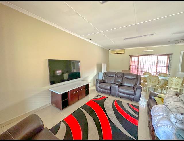 3 BEDROOM HOUSE FOR SALE IN RICHEM